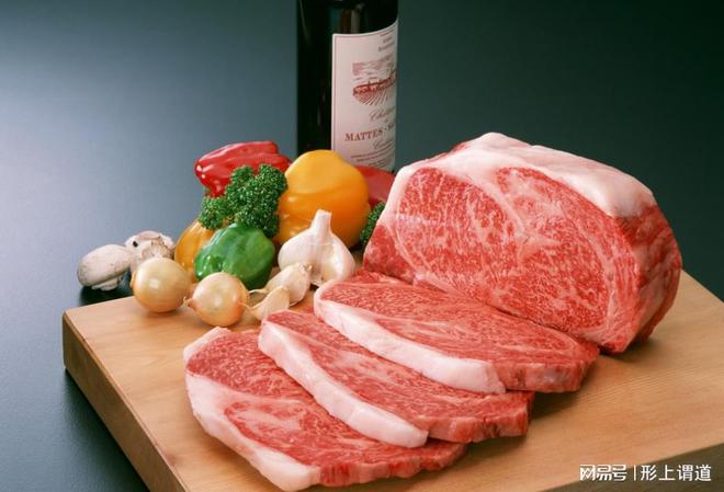 只有足够的牛肉、猪肉和鸡肉辅助我们的口粮才能真正够吃
